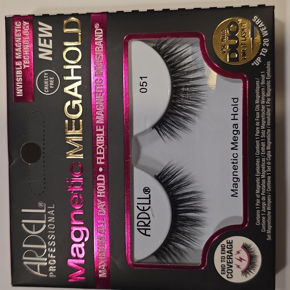 Ardell #51 Magnetic MegaHold Lashes with Duo Liner (D-1)